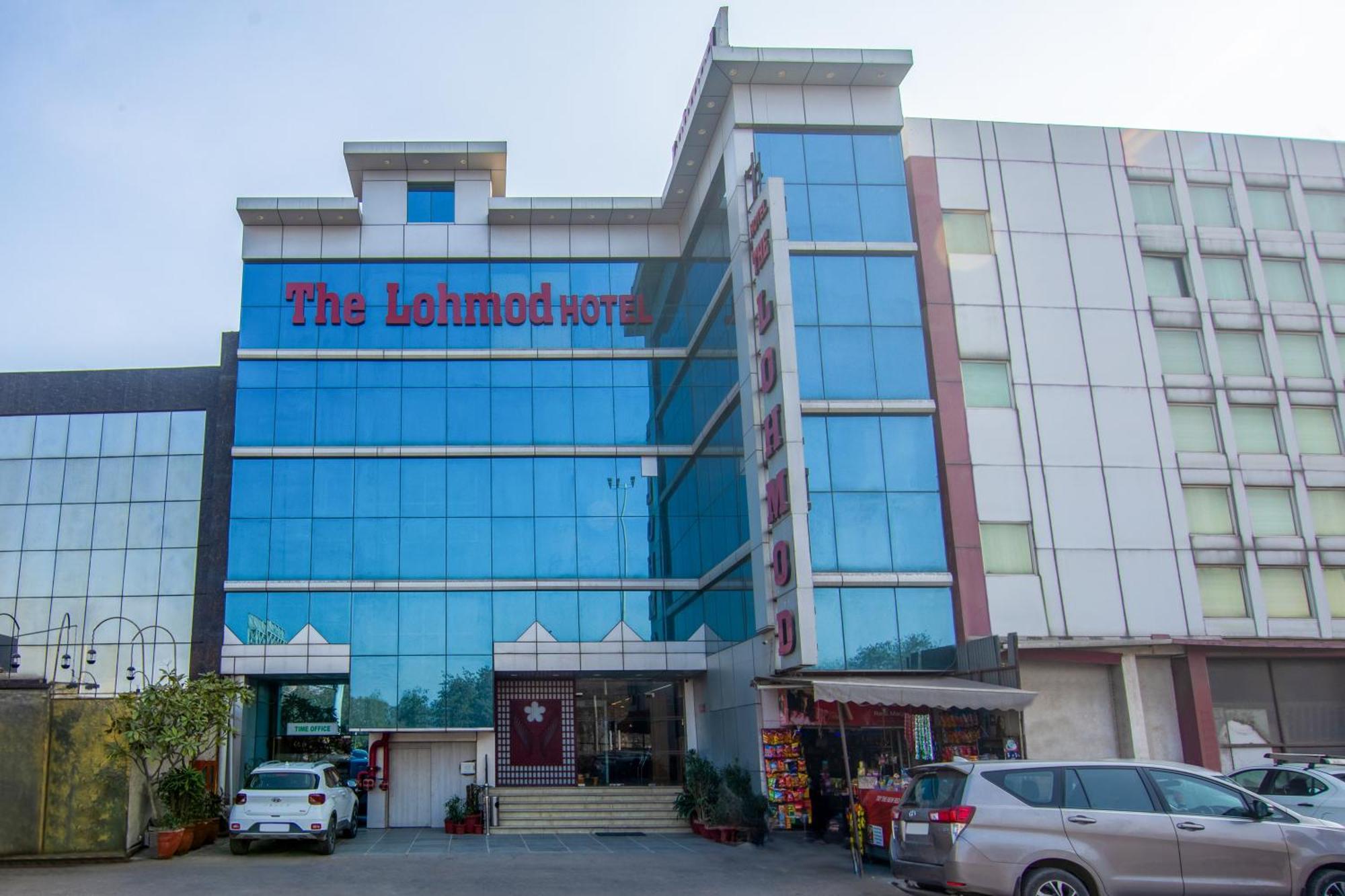 Hotel Lohmod At National Highway 8 - Free Airport Transffer ニューデリー エクステリア 写真