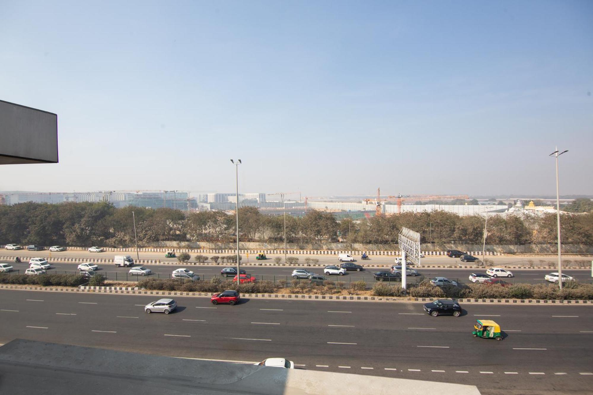 Hotel Lohmod At National Highway 8 - Free Airport Transffer ニューデリー エクステリア 写真