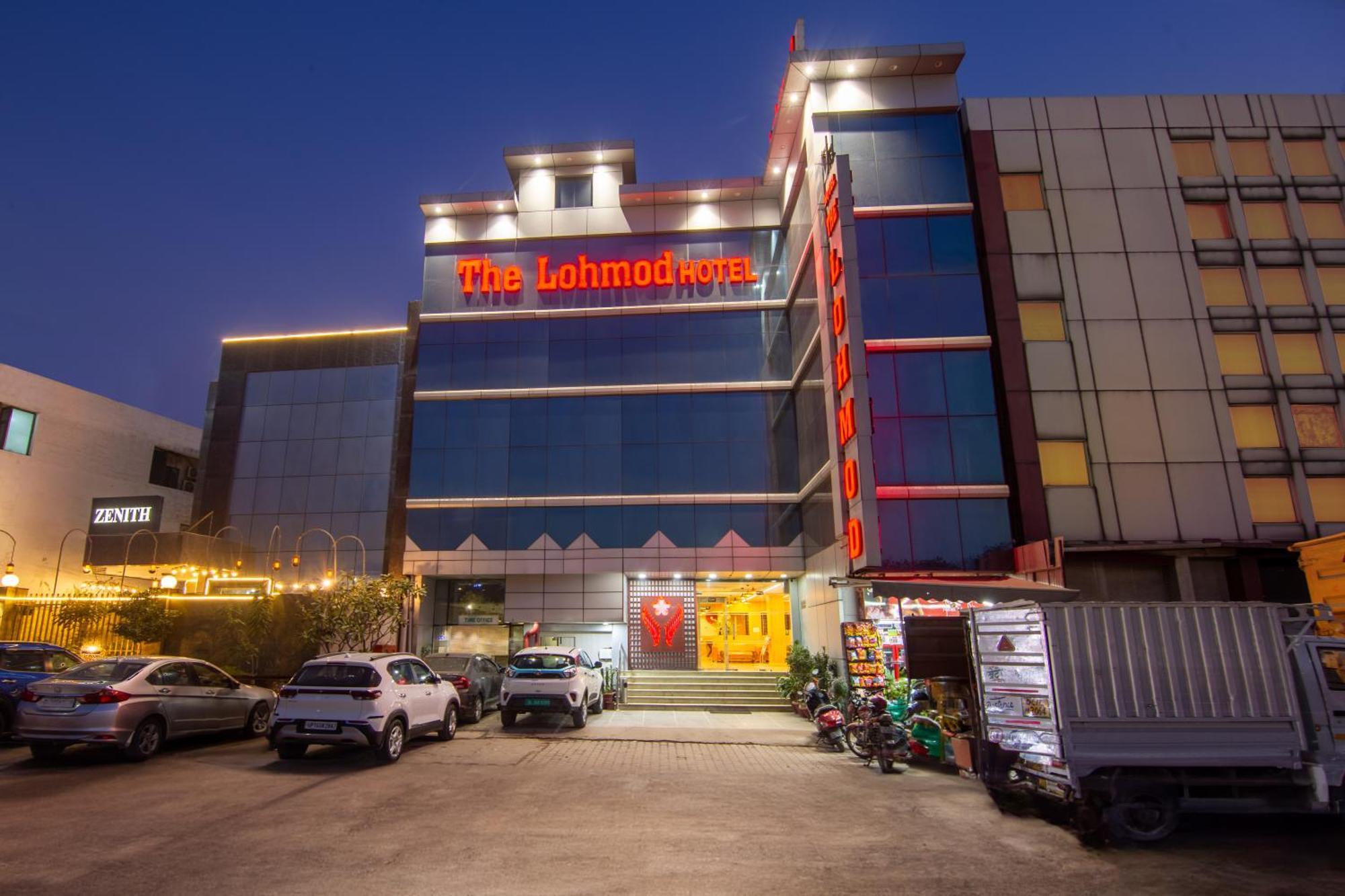 Hotel Lohmod At National Highway 8 - Free Airport Transffer ニューデリー エクステリア 写真