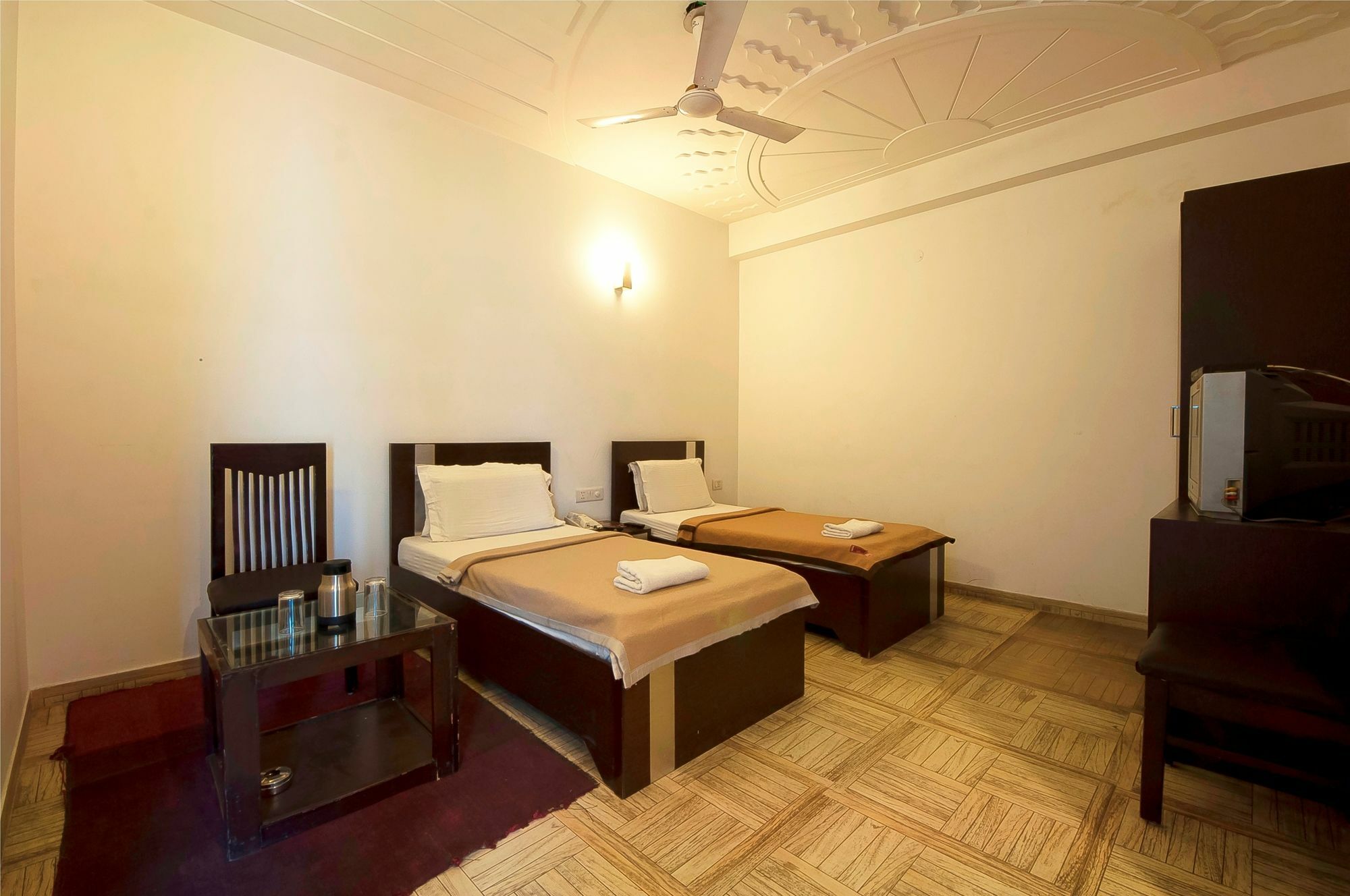 Hotel Lohmod At National Highway 8 - Free Airport Transffer ニューデリー エクステリア 写真